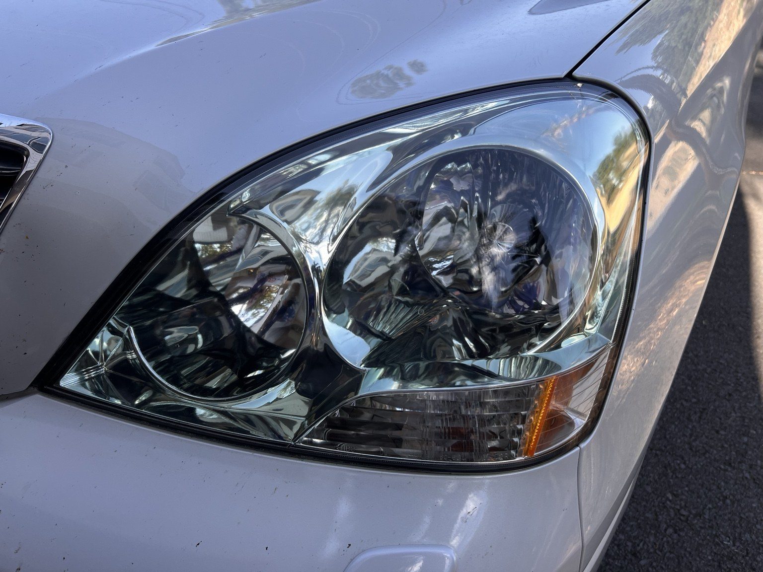 Lexus LS430 headlight after KBHR restoration