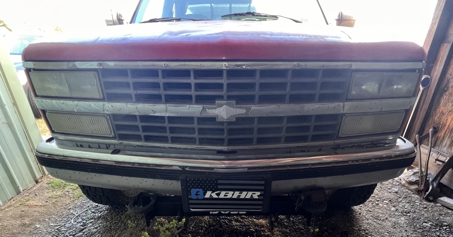 Classic Chevrolet truck before KBHR headlight restoration